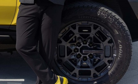 2027 GMC Hummer EV Icon 25 Wheel Wallpaper 450x275 (12)