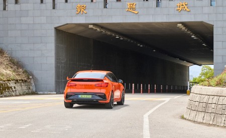 2027 Genesis GV60 Magma Rear Wallpaper 450x275 (7)