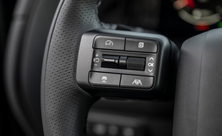 2027 Hyundai Palisade Hybrid Calligraphy Black Ink Edition Interior Detail Wallpaper 450x275 (17)
