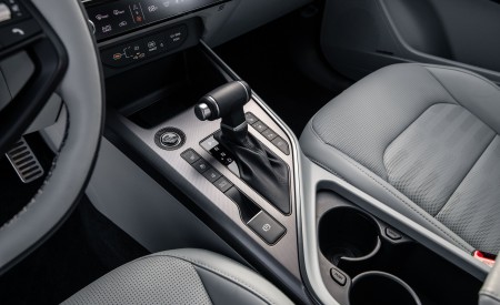 2027 Kia Niro (US-Spec) Central Console Wallpaper 450x275 (13)