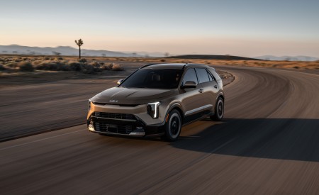 2027 Kia Niro (US-Spec) Front Three-Quarter Wallpaper 450x275 (5)