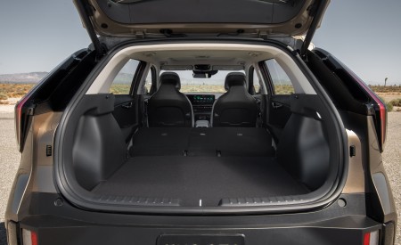 2027 Kia Niro (US-Spec) Trunk Wallpaper 450x275 (18)