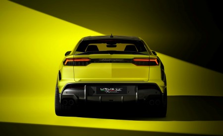 2027 Lamborghini Urus SE Performante Rear Wallpaper 450x275 (12)