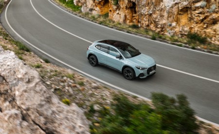 2027 Mercedes-Benz GLA Hybrid Front Three-Quarter Wallpaper 450x275 (8)