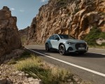 2027 Mercedes-Benz GLA Hybrid Front Three-Quarter HD Wallpaper 150x120 (6)