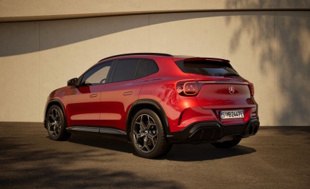 2027 Mercedes-Benz GLA Rear Three-Quarter Wallpaper 450x275 (10)