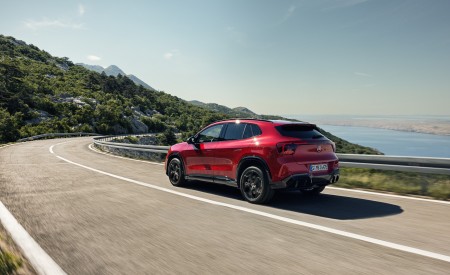 2027 Mercedes-Benz GLA Rear Three-Quarter Wallpaper 450x275 (3)