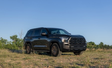 Download 2027 Toyota Sequoia Trailhunter HD & 4K Wallpapers