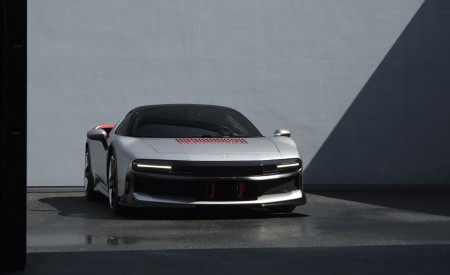 2026 Ferrari CZ26 Front Wallpaper 450x275 (3)