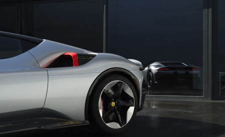 2026 Ferrari CZ26 Wheel Wallpaper 450x275 (20)