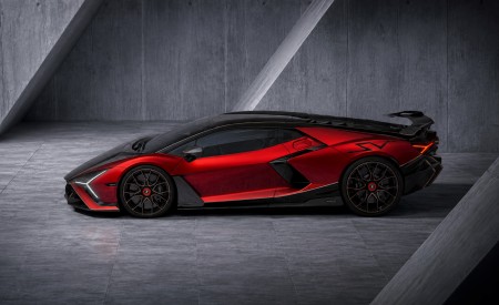 2026 Lamborghini Revuelto SV Side Wallpaper 450x275 (6)