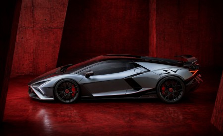 2026 Lamborghini Revuelto SV Side Wallpaper 450x275 (34)