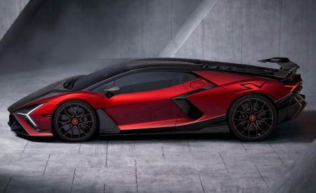 2026 Lamborghini Revuelto SV Side Wallpaper 450x275 (11)