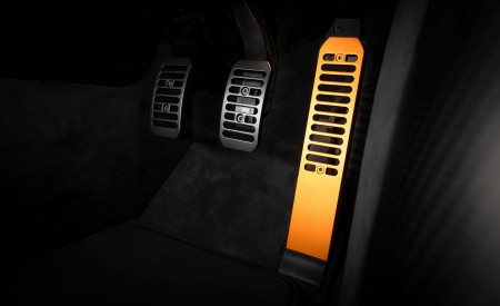 2026 McLaren McL 6GT Concept Interior Pedal Wallpaper 450x275 (23)
