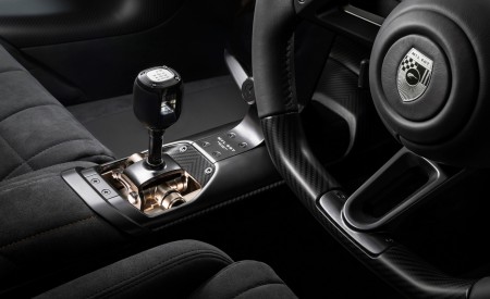 2026 McLaren McL 6GT Concept Manual Transmission Gear Shifter Wallpaper 450x275 (19)