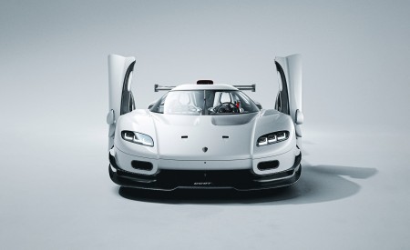 2027 Koenigsegg CCGT1 Front Wallpaper 450x275 (8)