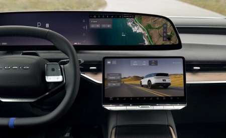 2027 Lucid Gravity GT-S Central Console Wallpaper 450x275 (19)
