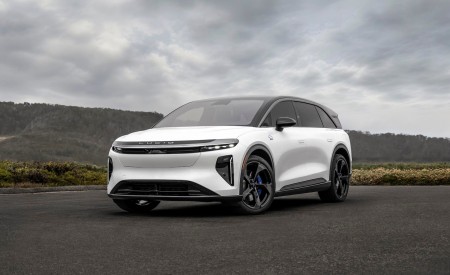 2027 Lucid Gravity GT-S Front Three-Quarter Wallpaper 450x275 (3)
