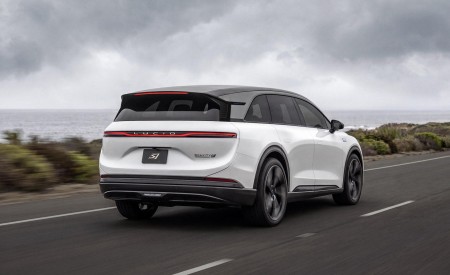 2027 Lucid Gravity GT-S Rear Three-Quarter Wallpaper 450x275 (2)