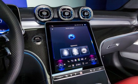 2027 Mercedes-Benz C-Class Central Console Wallpaper 450x275 (20)