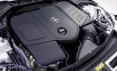 2027 Mercedes-Benz C-Class Engine Wallpaper 450x275 (14)