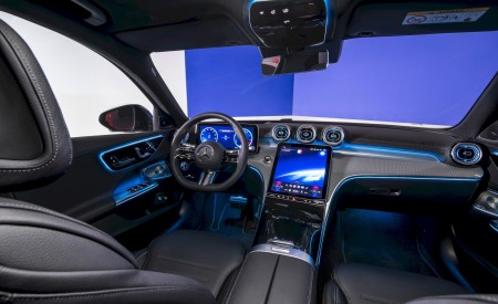 2027 Mercedes-Benz C-Class Interior Wallpaper 450x275 (18)
