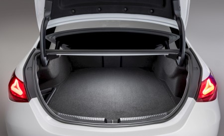 2027 Mercedes-Benz C-Class Trunk Wallpaper 450x275 (16)