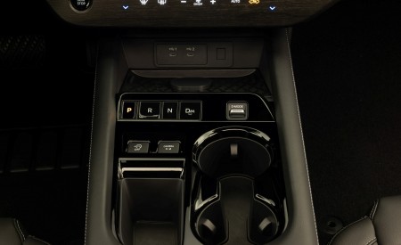2027 Nissan Murano Dark Armor Interior Detail Wallpaper 450x275 (23)