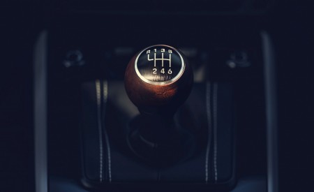 2027 Porsche 911 Carrera S with MT Package Manual Gear Shifter Wallpaper 450x275 (20)