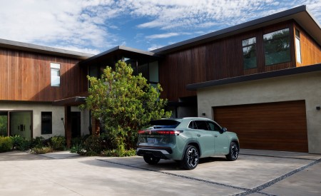 2027 Volkswagen Atlas Cross Sport Rear Three-Quarter Wallpaper 450x275 (6)