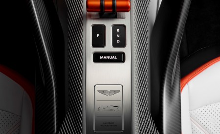 2028 Aston Martin Valen Central Console Wallpaper 450x275 (25)